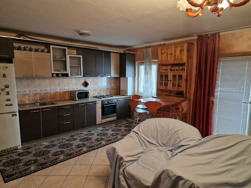 Stefan cel Mare apartament cu 3 camere de vanzare